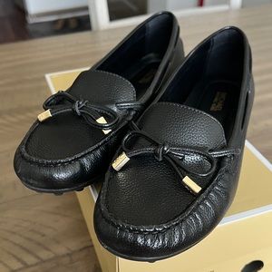 Women’s Michael Kors Daisy Moccasins Black Leather 6.5